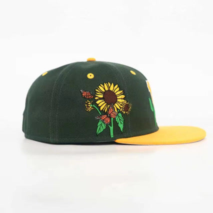Signature Logo Fitted Cap (Special Box)